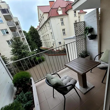 Apartament Eveline Z Garazem Poznań Eksteriør bilde